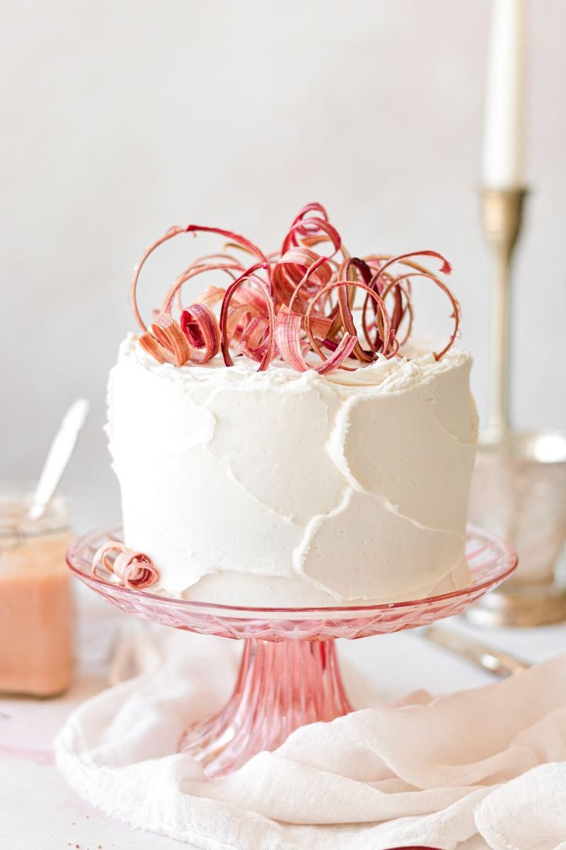 Rhubarb and Vanilla Custard Cake