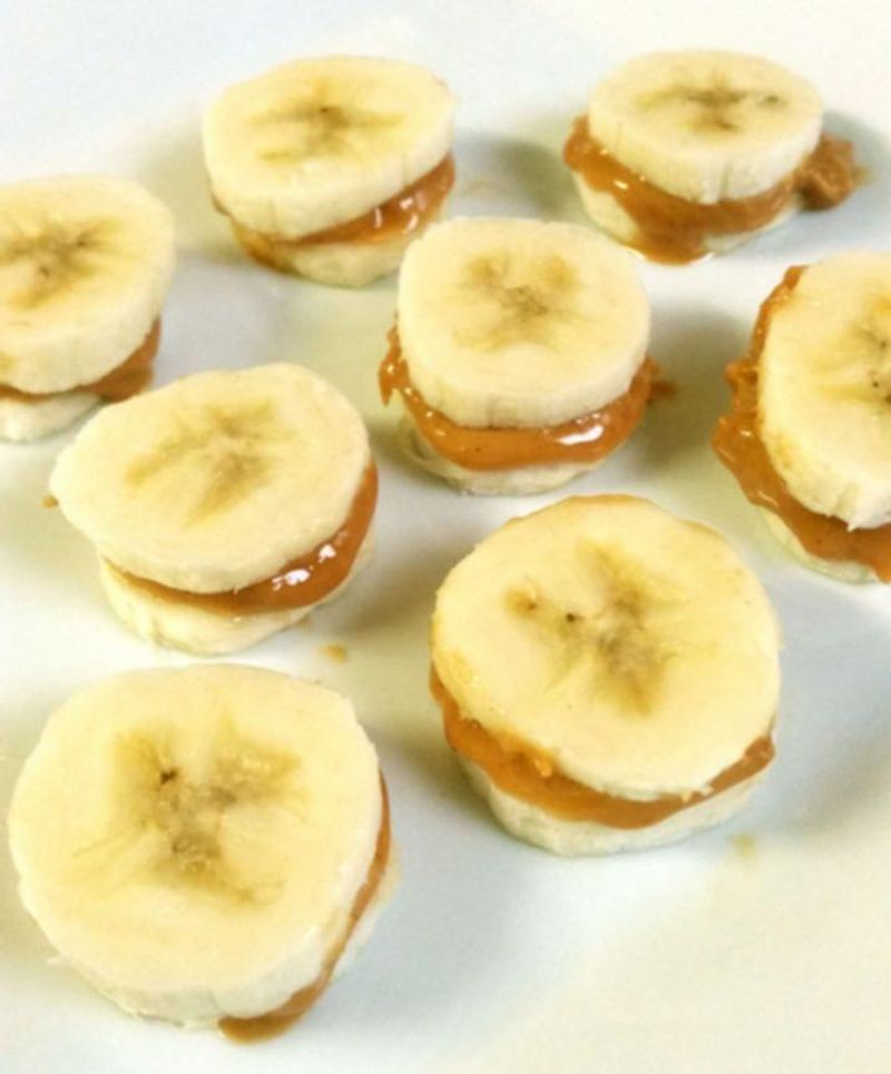 Banana Slices with Peanut Butter