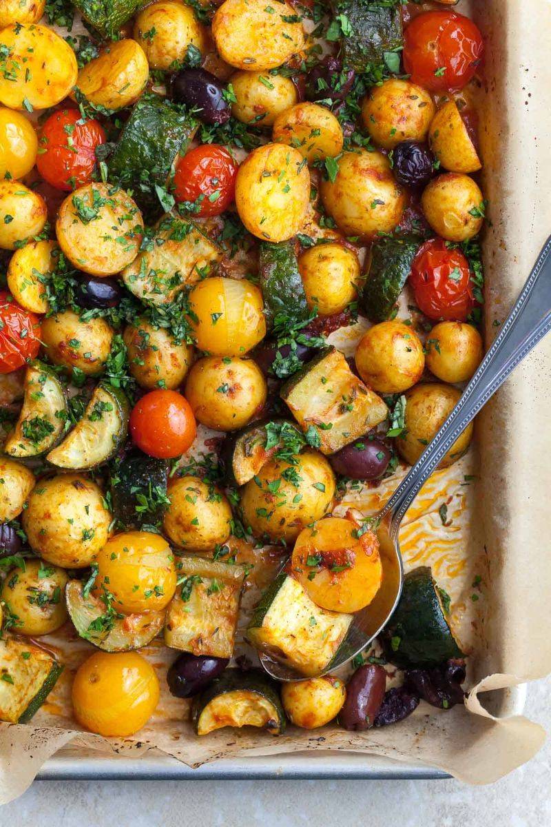 Roasted Cherry Tomato and Zucchini Medley