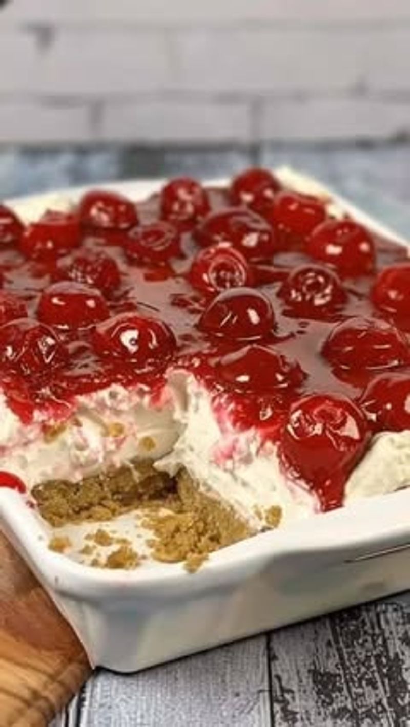 Cherry Cheesecake with Graham Cracker Crust