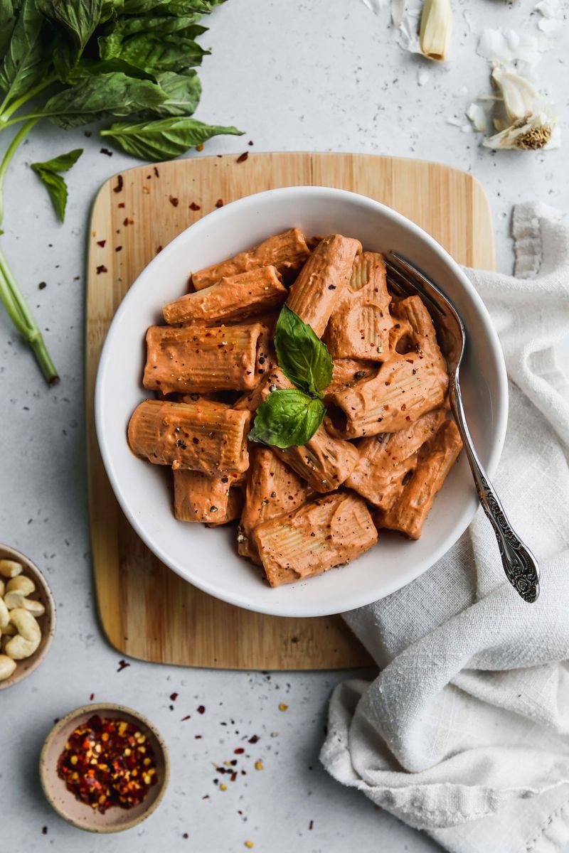 Creamy Tomato Basil Pasta With Cashew Sauce