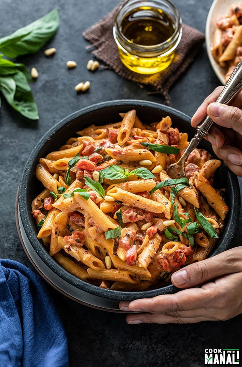 Creamy Tomato Basil Pasta