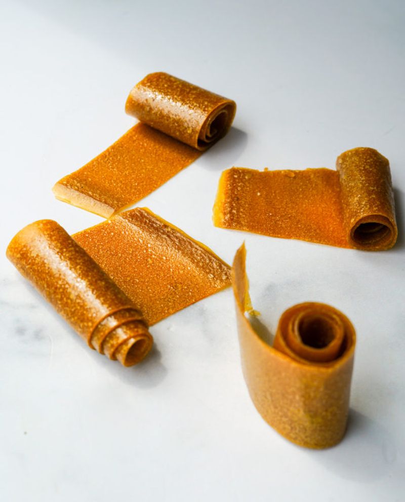 Dehydrate Mango Slices Into Chewy Fruit Leather