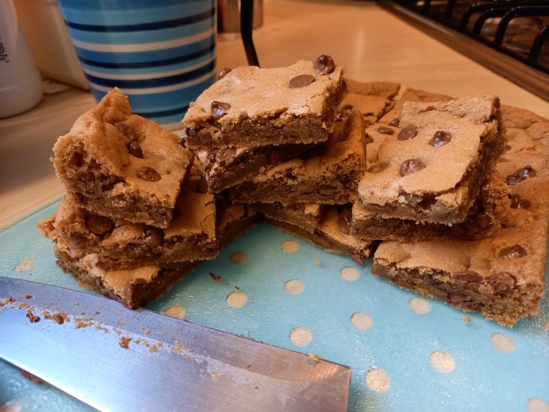 Chocolate Chip Traybake