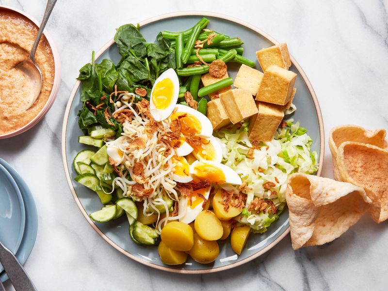 Gado-Gado - Indonesian Peanut Sauce Salad