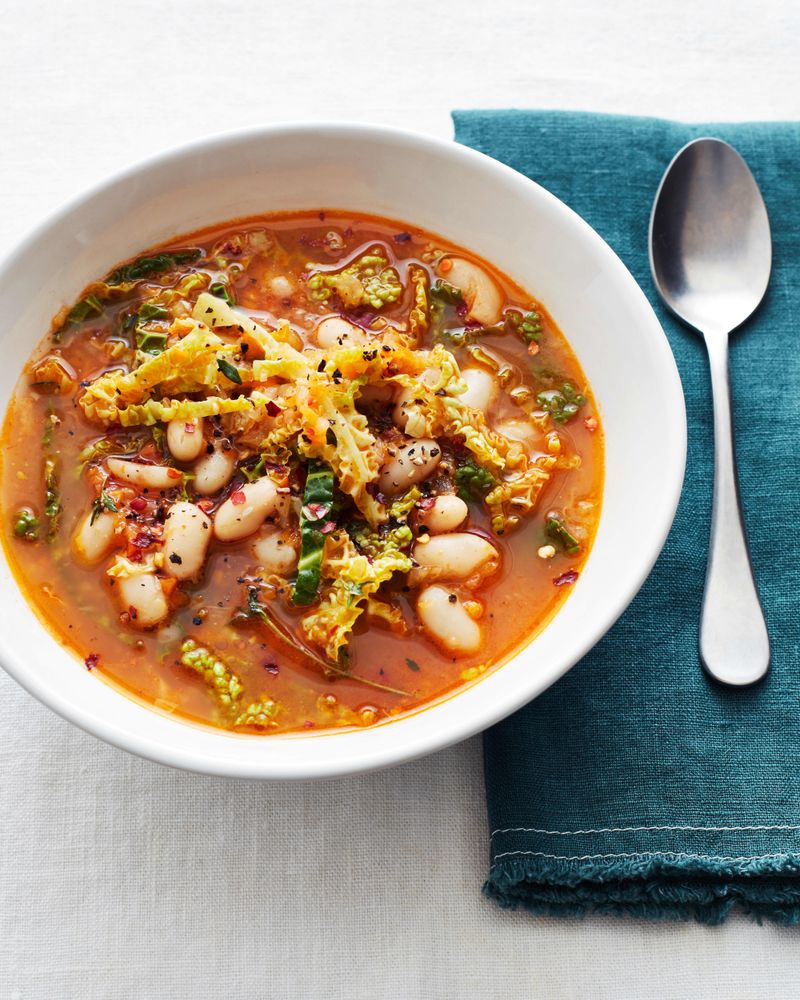 Slow Cooker Cabbage and White Bean Stew