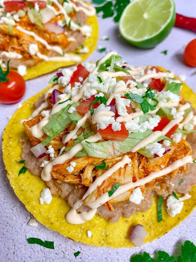 Tostadas de Tinga
