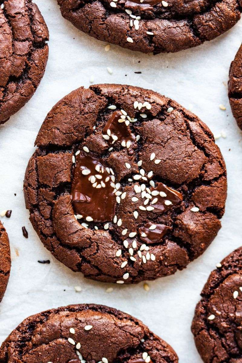 Tahini Dark Chocolate Cookie