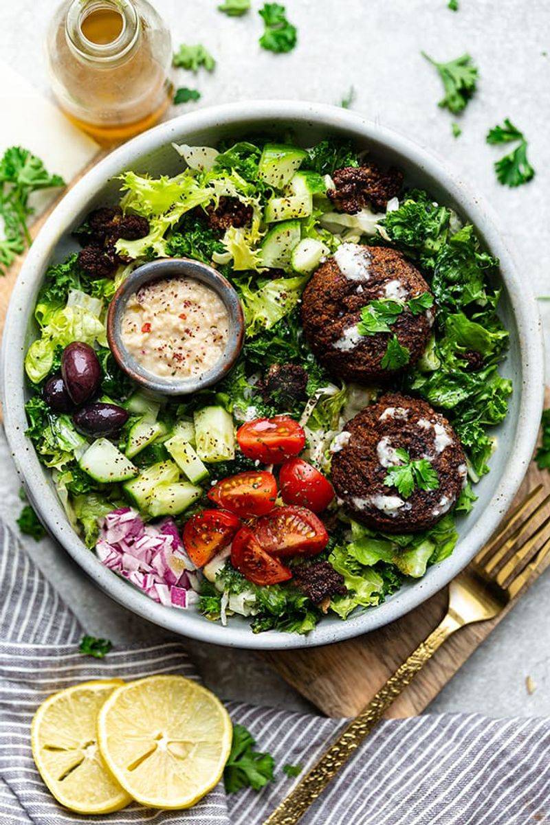 Greek Salad With Falafel