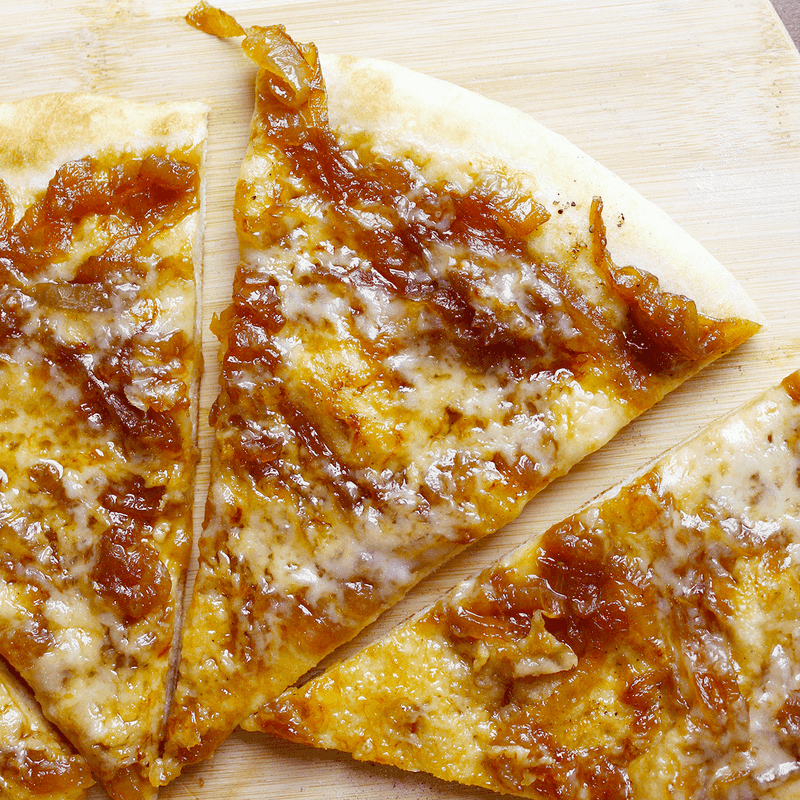Cheddar Pizza with Caramelized Onions