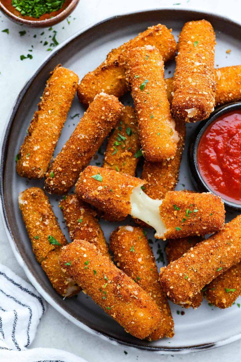 Mozzarella Sticks with Marinara