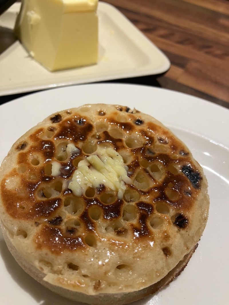 Crumpets with Butter