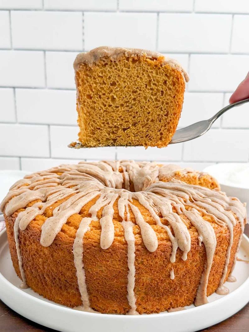Pumpkin Spice Angel Food Cake