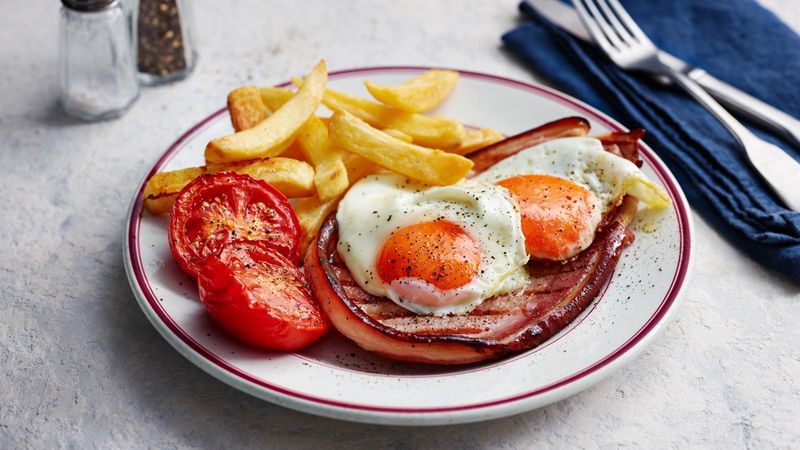 Gammon with Egg and Chips