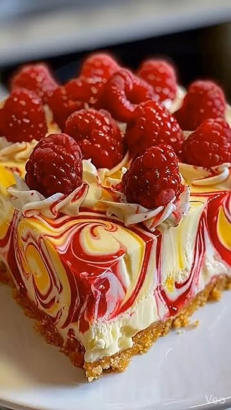 Raspberry Ripple Cheesecake