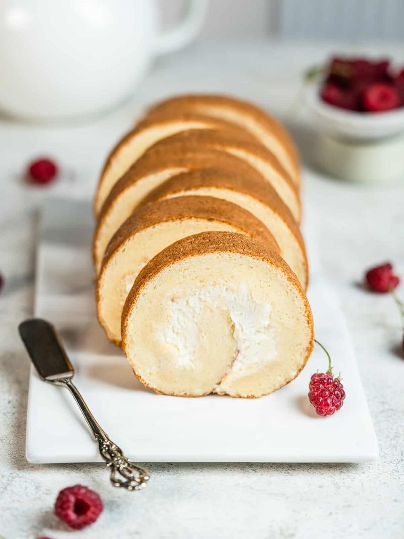 Vanilla Bean Cake Roll