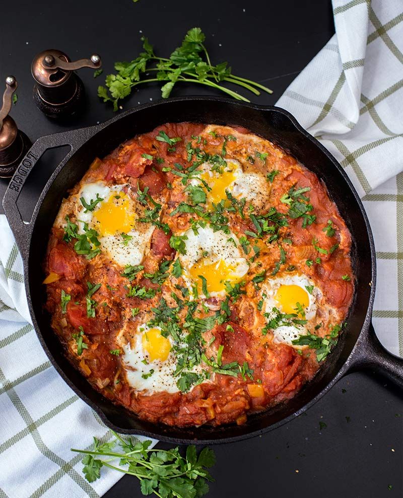 Shakshuka with Crusty Bread