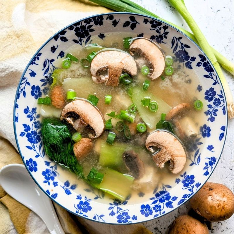 Mushroom and Spinach Miso Soup
