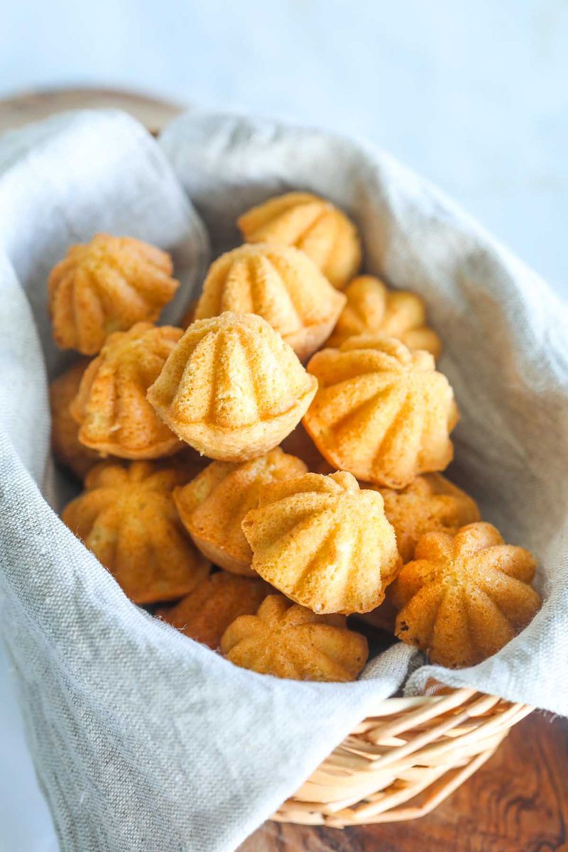 Kuih Bahulu