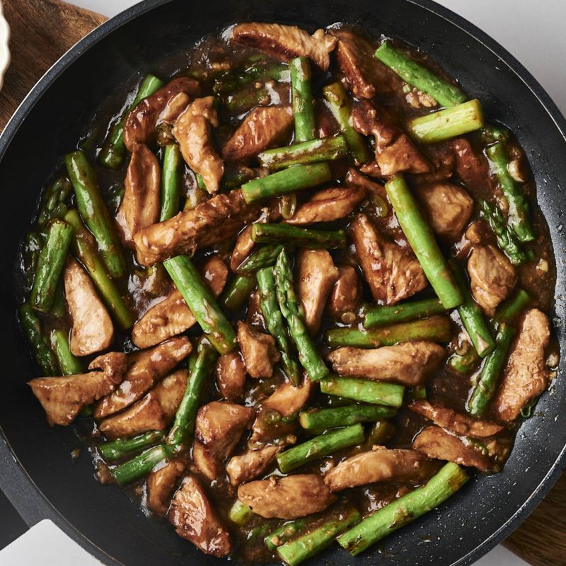 One-Pan Chicken And Asparagus Stir-Fry