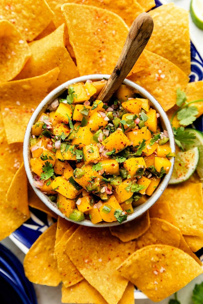 Mango Salsa with Tortilla Chips