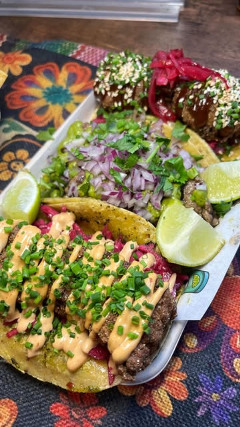 Tacos El Pastor, Mackie Mayor