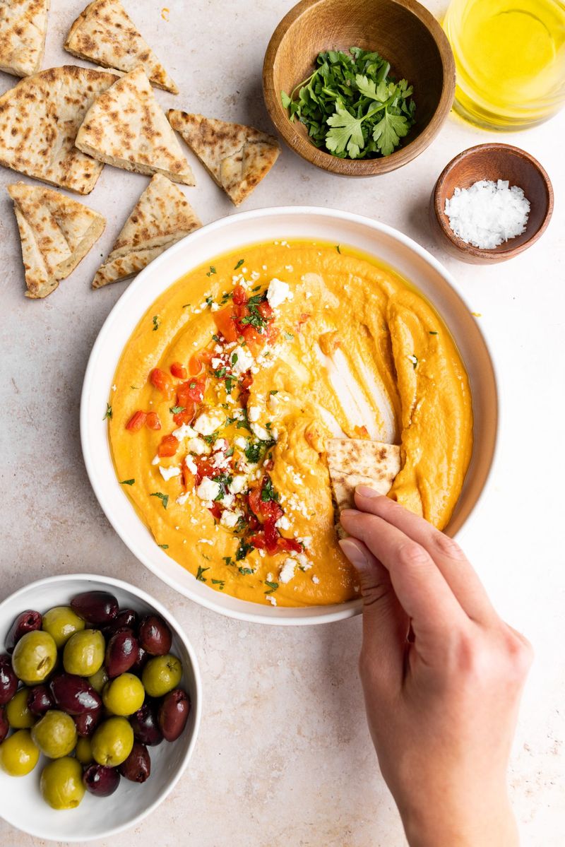 Hummus with Roasted Red Pepper