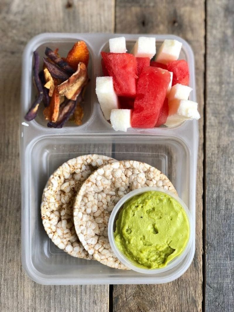 Rice Cakes With Avocado