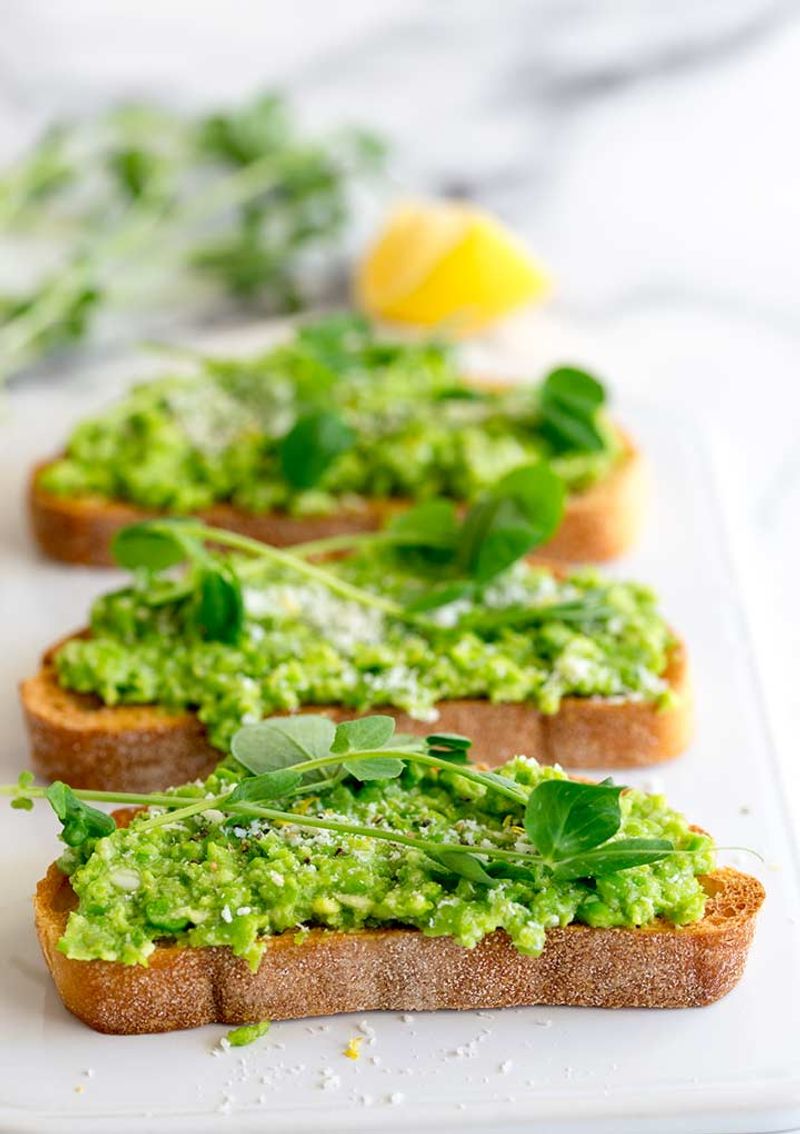 Pea and Mint Crostini