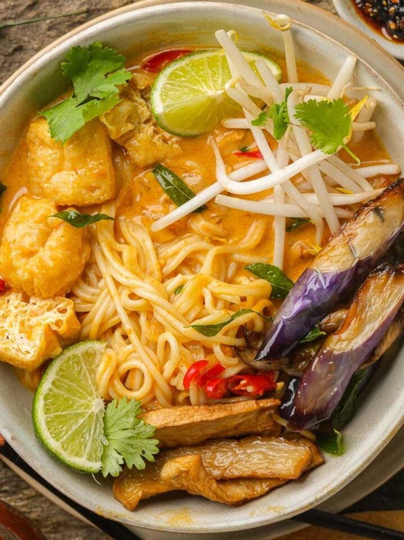Laksa (Malaysia/Singapore)
