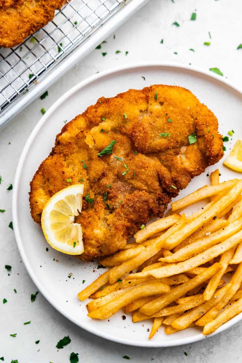 Hähnchenschnitzel (Chicken Schnitzel)
