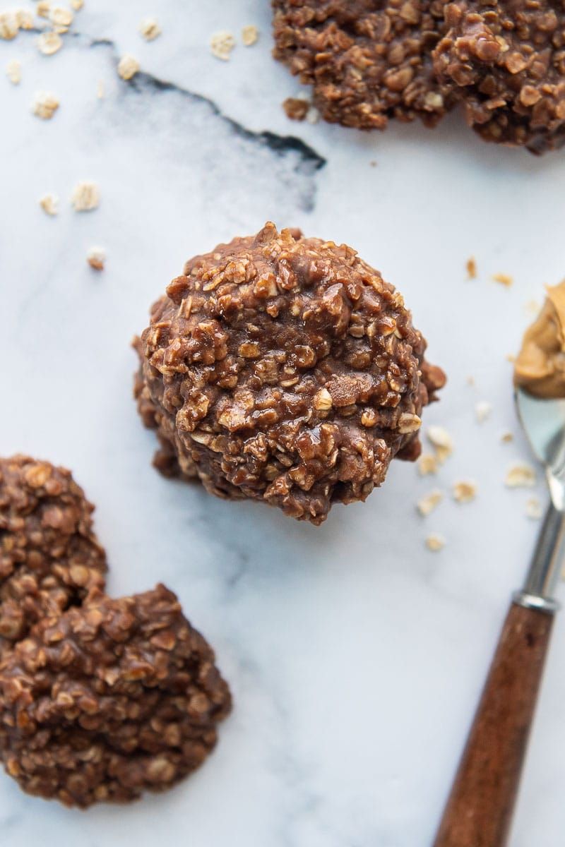 No-Bake Chocolate Oat Cookies