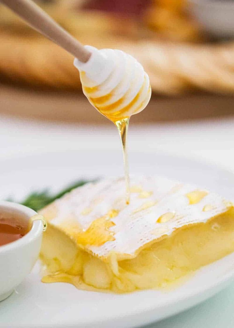 Brie and Honey Crackers