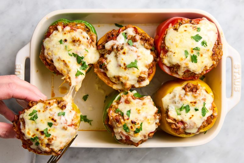 Stuffed Bell Peppers with Ground Beef and Rice