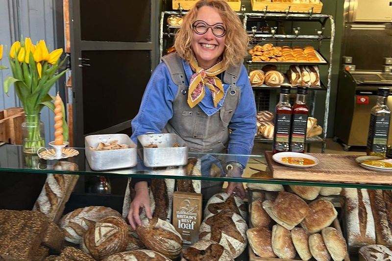 Elnecot Bakery