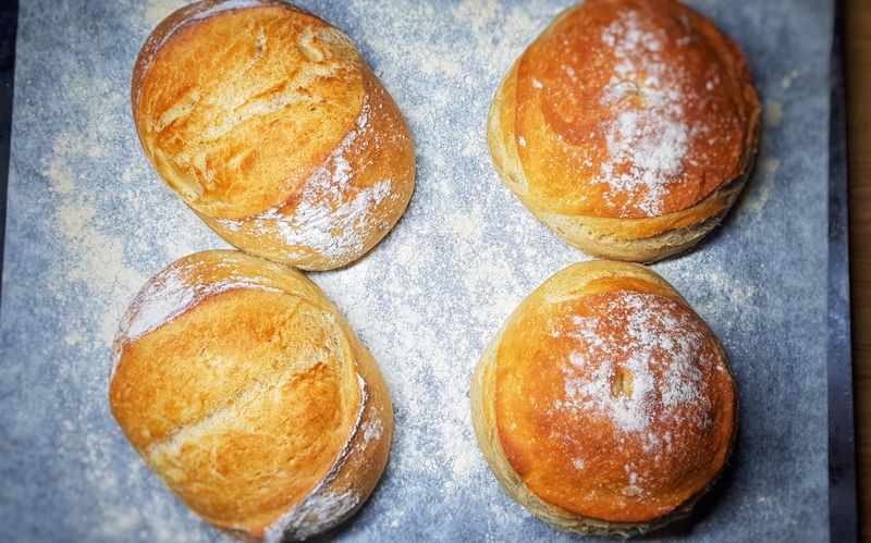 Manchet Roll (Medieval England)
