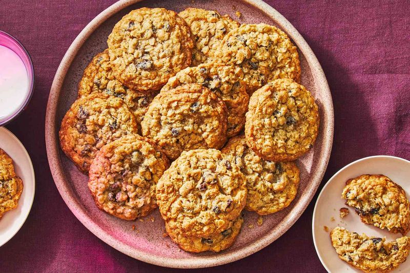 Oatmeal Raisin Cookies