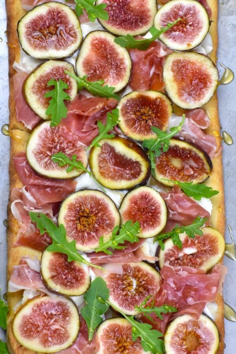 Fig and Prosciutto Flatbread