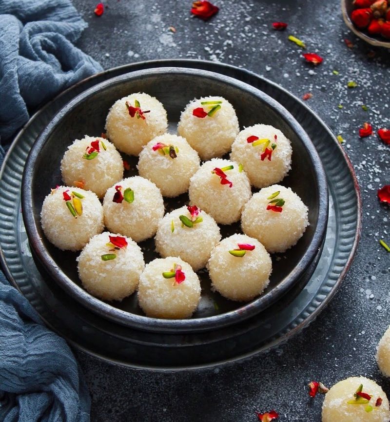 Indian Coconut Ladoo