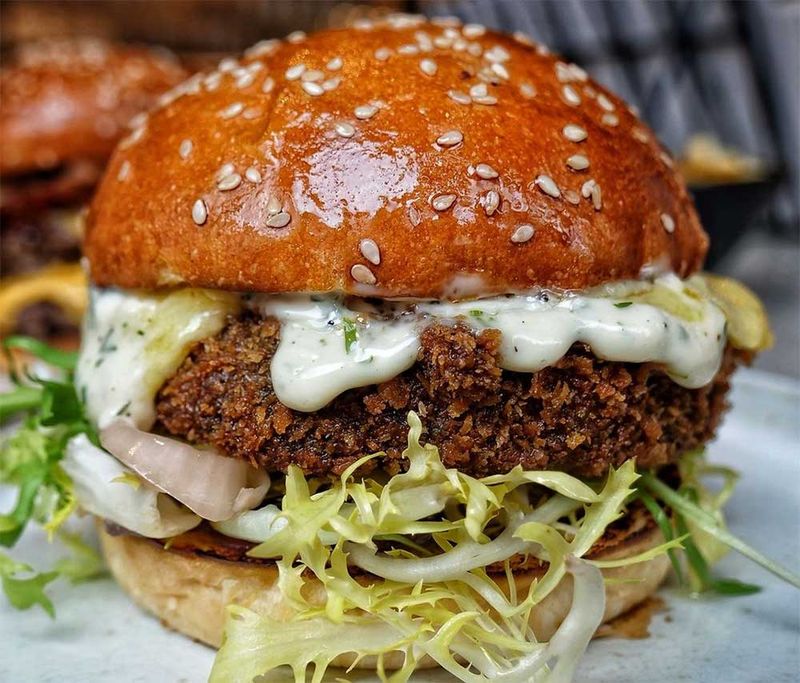 Burger & Beyond