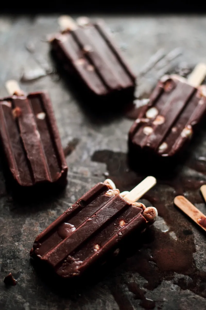 Marshmallow Fudge Pops