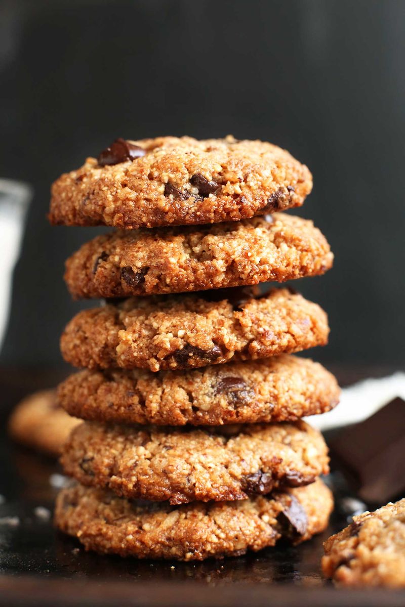 Almond Flour Chocolate Chip Cookies