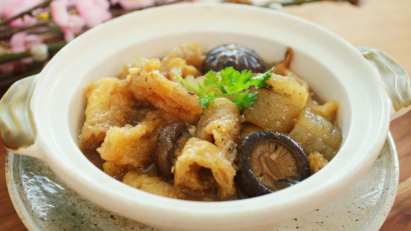Sea Cucumber Braised Dish