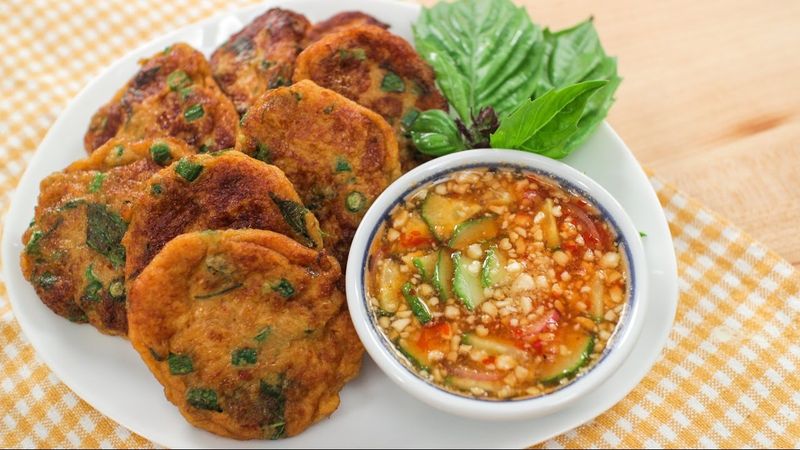 Thai Fish Cakes (Tod Mun Pla)