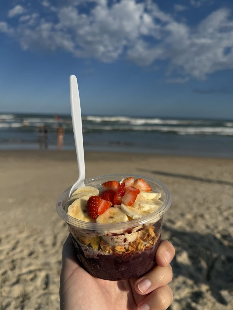 Acai Bowl (Brazilian Street Style)