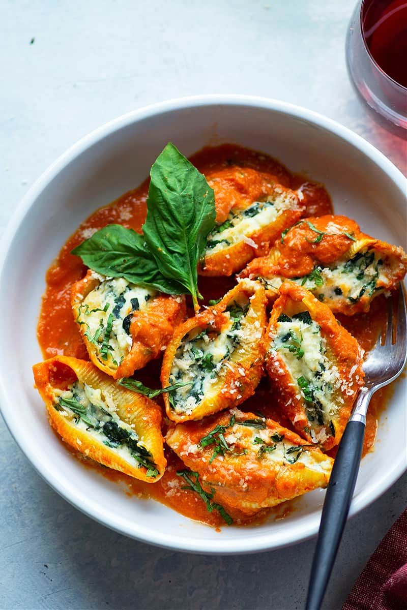 Spinach and Ricotta Stuffed Shells