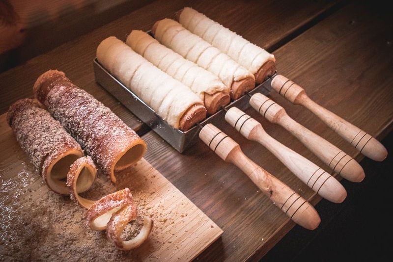Chimney Cake (Hungarian Kürtőskalács)