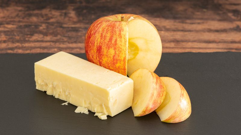 Apples and Cheddar Cheese