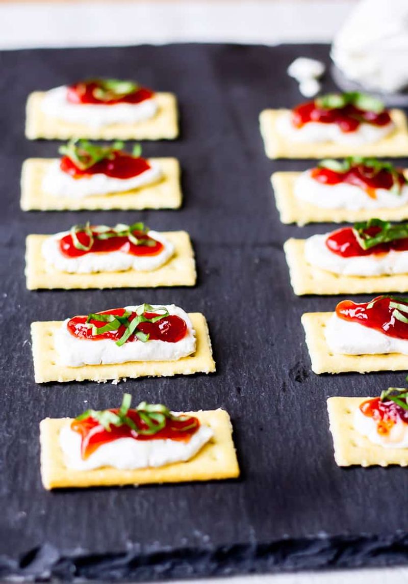 Strawberry Cream Cheese Crackers