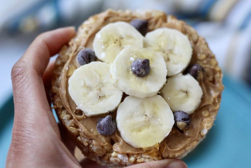 Rice Cakes with Almond Butter